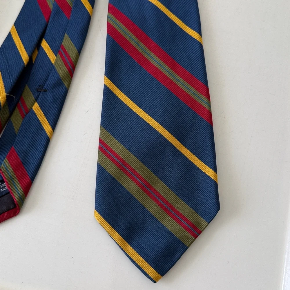 Vintage GAP Silk Navy Blue Striped Men's Tie - Made in USA